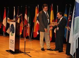 Carlos Duarte recibe el Prix d’Excellence del ICES por su investigación en ciencias marinas