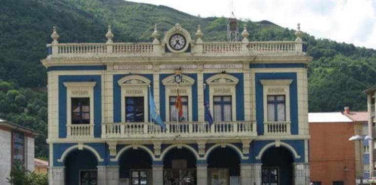 El salón de Plenos de Laviana llevará el nombre de Pablo García Fernández y sy Corporación