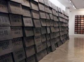 El museo BBAA de Asturias expone el pasado industrial de la mano de Carlos Suárez 