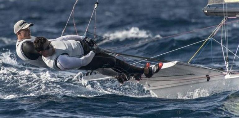 Iago López y Diego Botín, campeones de Europa de vela en categoría 49er