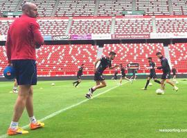 El Sporting, jaleado por la afición, preparado para el reto del Getafe