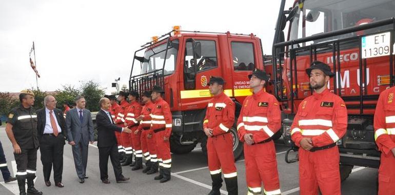 El Director General de Interior del Principado visita a los efectivos de la UME de prácticas en Asturias 