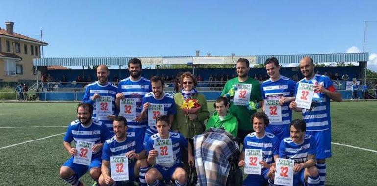 El Avilés Stadium resiste con nueve jugadores para despedirse con un empate