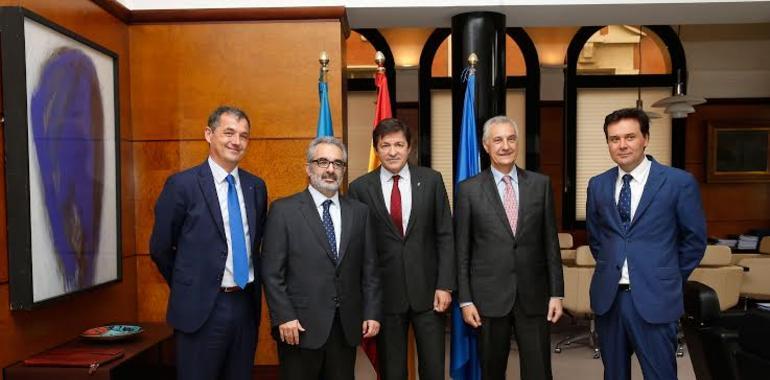 Encuentro del presidente del Principado de Asturias con directivos de El Corte Inglés