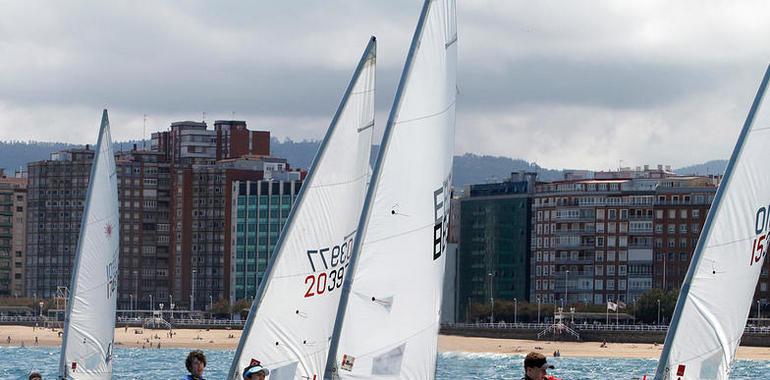 El sábado arranca el trofeo de verano de Vela Ligera