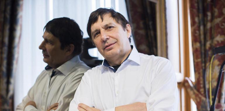Andre Geim traza en UIMP el futuro del grafeno y otros nuevos materiales 