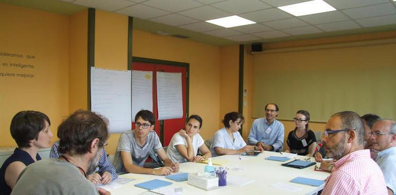 SCS impulsa formación de monitores para ayudar al paciente crónico a cuidarse