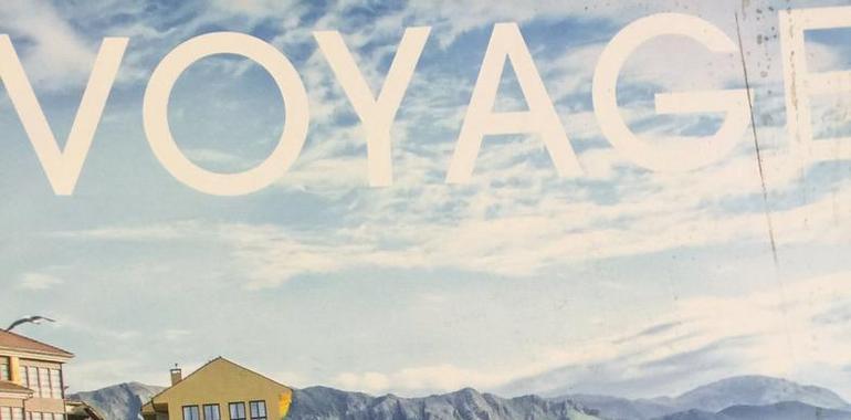 El puerto de Llanes ilustra la portada de las revistas turísticas de Brittany Ferries