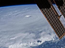 El huracán Earl a vista de astronauta