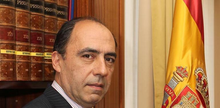Enrique Alvargonzález manifiesta su desprecio por el líder de Podemos