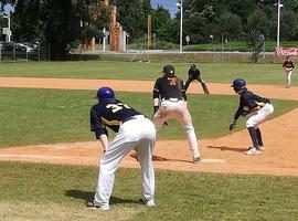 Intensa jornada de retos para el béisbol europeo en el Sub18 Asturias