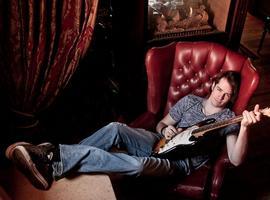 Ryan McGarvey y Dirt River Radio llegan a la Sala Club del Centro Niemeyer en septiembre
