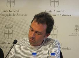 Zapico (IU) pide mejoras en el abastecimiento de Las Regueras