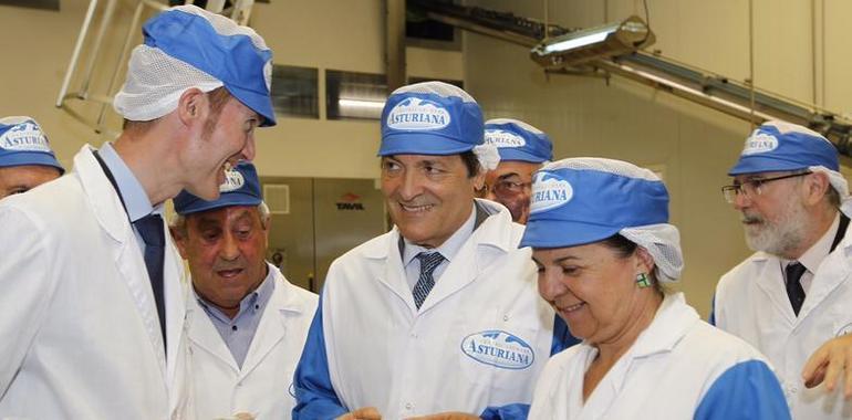 El Presidente alienta a la industria agroalimentaria a impulsar el desarrollo en Asturias