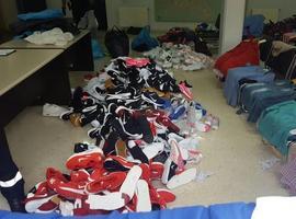 La policía local de Oviedo incauta 800 piezas de ropa y calzado falsificados