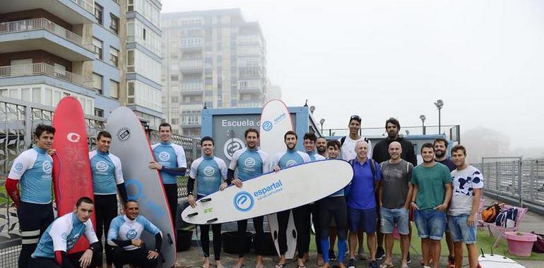 El OCB cambia el balón por la tabla de surf