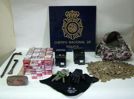 Detenido infraganti tras robar en un bar en Avilés