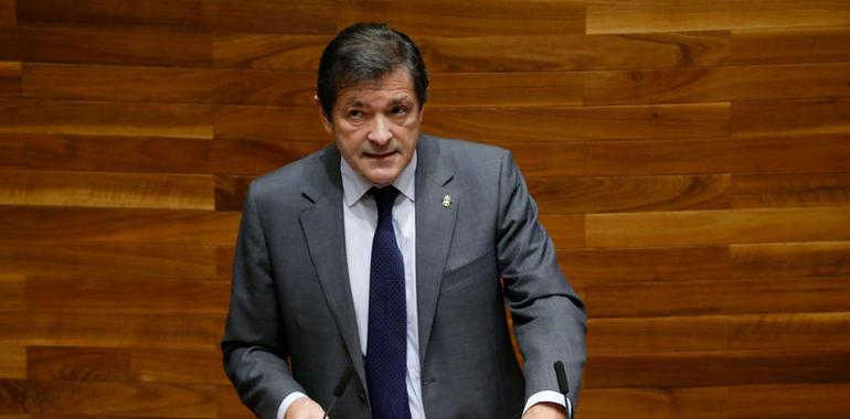 El Presidente del Principado llama a Podemos a no insistir en su "soberbia" un año más