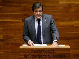 El Presidente del Principado llama a Podemos a no insistir en su "soberbia" un año más