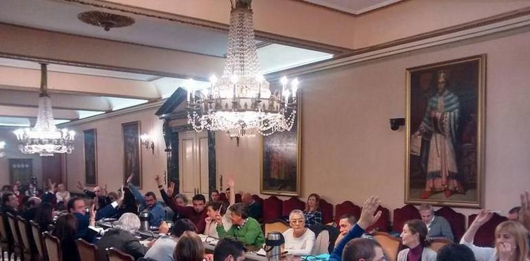 Oviedo firma el Pacto contra la violencia sobre mujeres y menores