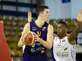 Victoria y liderato para el UF Baloncesto Oviedo