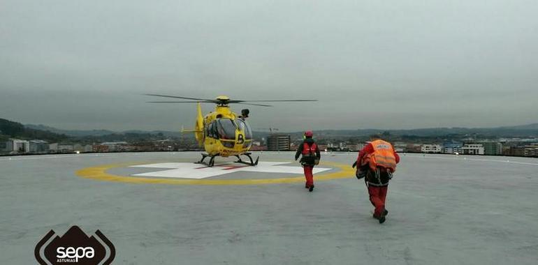Rescatado un cazador herido en Proaza