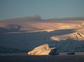 UniOvi vigila el enfriamiento de la Península Antártica 