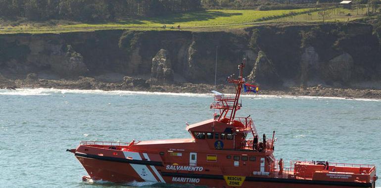 Prosigue la búsqueda del pescador desaparecido en Llanes