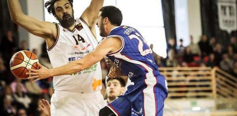 El Unión Financiera Baloncesto Oviedo recupera el liderazgo