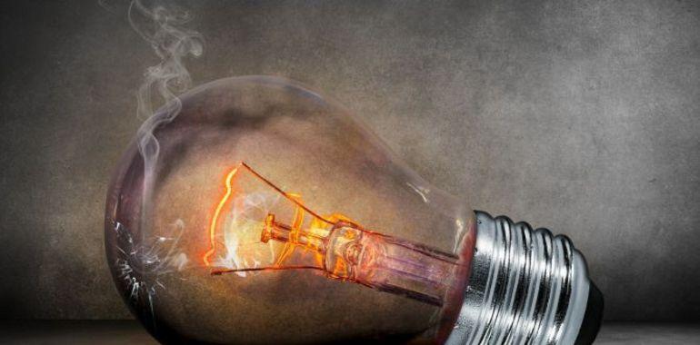 El Gobierno aprueba una brutal subida de la luz en la cruel invernada