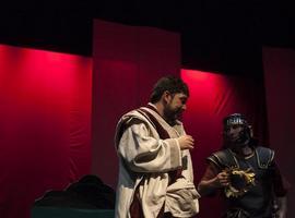 Yo, Claudio de Teatro Kumen en los encuentros de Teatro de Vegadeo