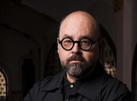 Carlos Ruiz Zafón presenta en el Niemeyer su último libro, “El laberinto de los espíritus”