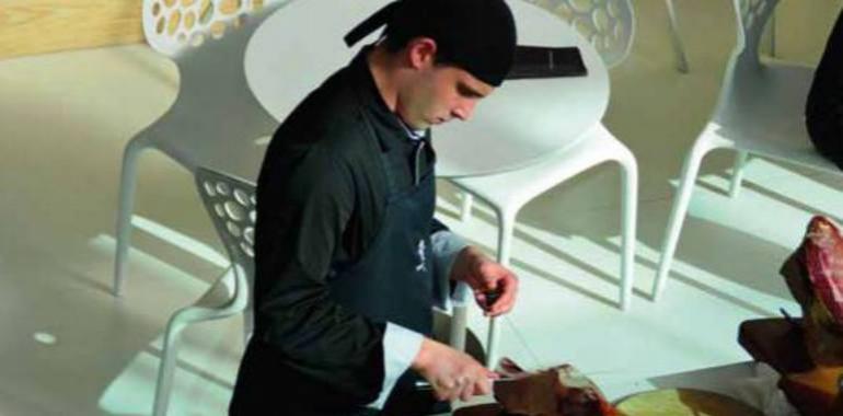 Los cuatro mejores cortadores de jamón de Asturias 
