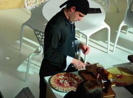 Los cuatro mejores cortadores de jamón de Asturias 