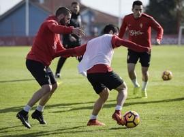 Sportinguistas y vigueses se enfrentan este domingo en El Molinón