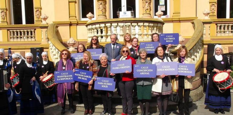 Oviedo reivindicó, con voz de mujer, las calles dedicadas a mujeres