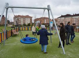 Oviedo renueva 17 parques infantiles de la ciudad con 578.000 euros