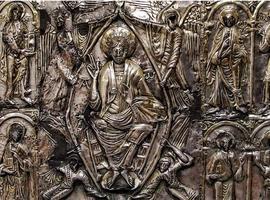 Iniciada la restauración del Arca Santa de la Catedral de Oviedo 