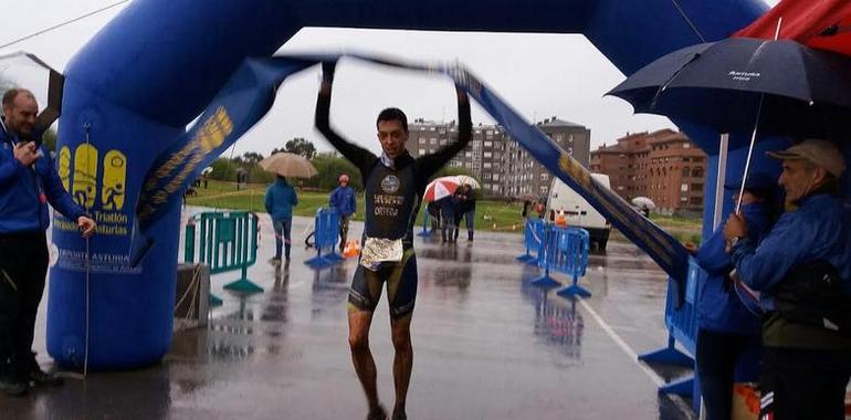 70 participantes en el Duatlón Cross Escolar de Castrillón