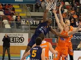 Victoria vital del U.F. Baloncesto Oviedo en la cancha del Leyma Coruña