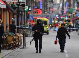 Suecia eleva a terrorismo ataque con camión que deja tres muertos  