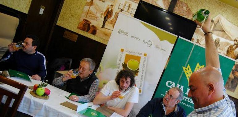 Primera mesa de cata de la cosecha 2016 de sidra d´escoyeta