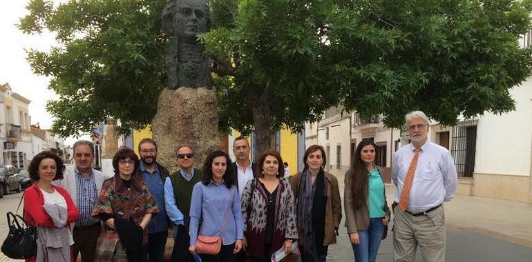 Jordi Doce con No estábamos allí gana el “Meléndez Valdés” de Poesía