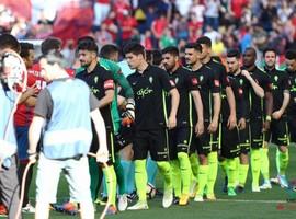 El sporting arranca un punto (2-2) en El Sadar