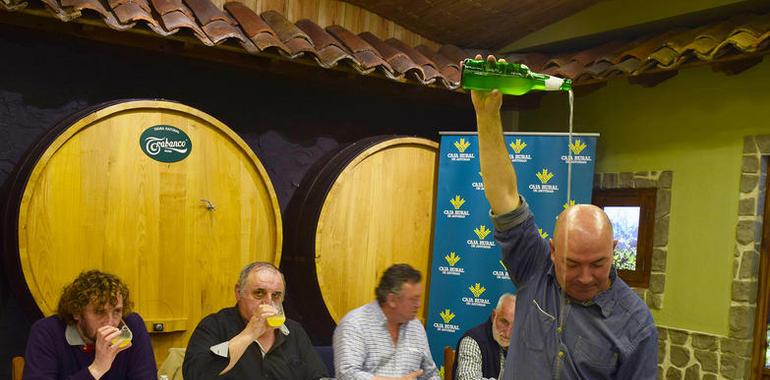 La sidra de Manzana Seleccionada califica los primeros toneles de cosecha 2016