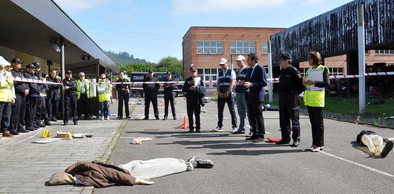 Simulacro con 7 fallecidos en el Instituto de Medicina Legal en La Corredoria