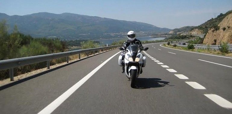 Un grandalés traza La mejor ruta en moto por la Vía de la Plata