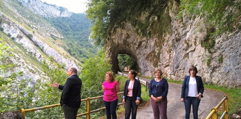 Un aparcamiento ecológico para el Parque Natural de Ponga