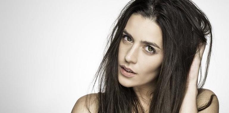 Ediciones B lanza Ella lo sabe, de Lorena Franco