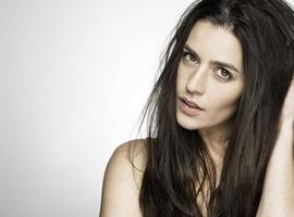 Ediciones B lanza Ella lo sabe, de Lorena Franco